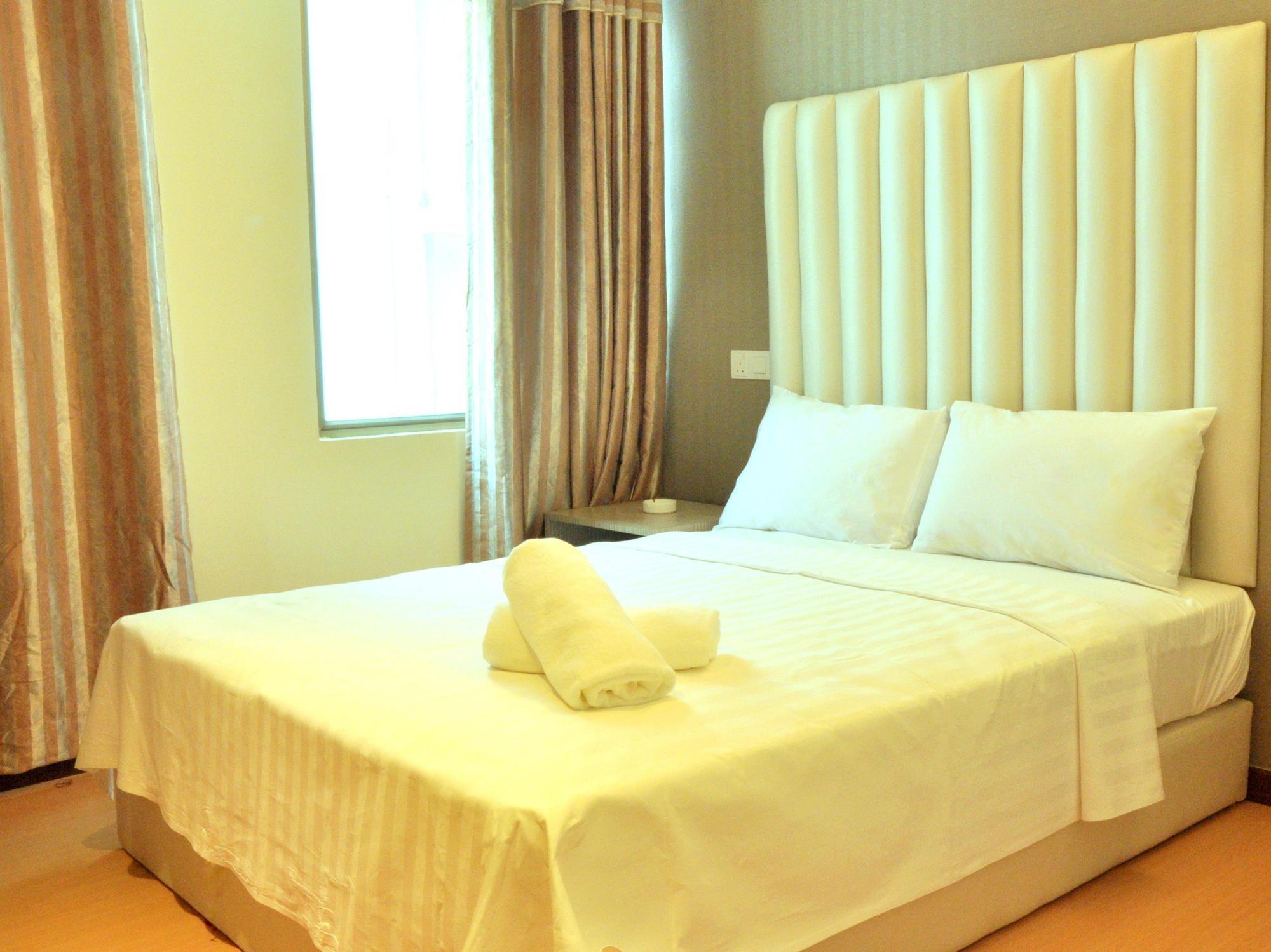 Ease Hotel Kota Kinabalu Extérieur photo
